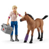 Schleich 42486 Vet Visiting Mare And Foal