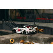 Tarmac Works 1/64 LB-Silhouette Works GT Nissan 35GT-RR White