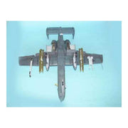 Trumpeter 02215 1/32 US A-10A N/AW