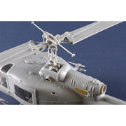 Trumpeter 05112 1/35 Bell UH-1B Huey Gunship