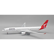 Inflight200 IF333QF1025 1/200 Qantas Airbus A330-303 VH-QPB 'Delivery'