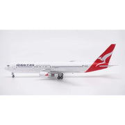 Panda Model 62518 1/400 Qantas Boeing 767-300 VH-OGT