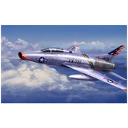 Trumpeter 01648 1/72 F-100C Super Sabre