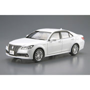 Aoshima A005952 1/24 Toyota GRS210/AWS210 Crown Royal Saloon 2015
