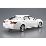 Aoshima A005952 1/24 Toyota GRS210/AWS210 Crown Royal Saloon 2015