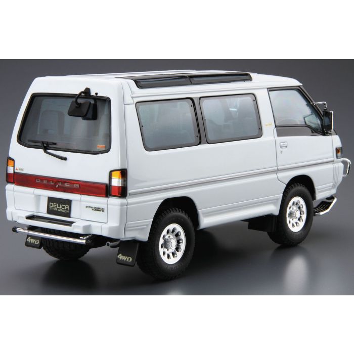 Aoshima A006139 1/24 Mitsubishi P35W Delica Star Wagon 1991