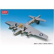 Academy 12495 1/72 B-17F "Memphis Belle" Flying Fortress