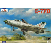 A Model 1/72 E-7PD Soviet Aircraft
