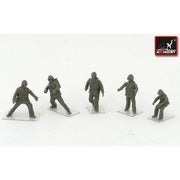 Armory F7215 1/72 Soviet Airfield Firefighters Modern 3 Figs Resin Model Kit