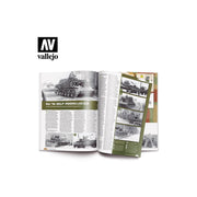 Vallejo 75014 Warpaint Armour 1 Armour of the Eastern Front 1941-1945 Book