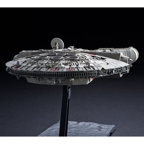 Bandai 5058195 1/144 Star Wars Millennium Falcon The Rise of Skywalker 4573102581952
