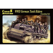 Caesar Miniatures 1/72 WWII German Tank Rider Camouflage Suit