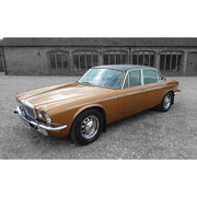 Corgi 1/43 Daimler Sovereign Series 2 Double Six Vanden Plas Caramel metallic