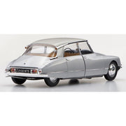 EBBRO 25009 1/24 Citroen DS21