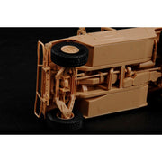 Hobby Boss 82467 1/35 Dong Feng Meng Shi 1.5 ton Military Light Utility Vehicle Parade