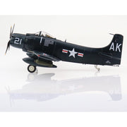 Hobby Master HA2918 1/72 Douglas AD-3 Skyraider VMA-121 US Marines Korean War
