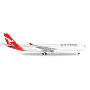 Herpa 558532 1/200 Qantas A330-300 New 2016 Colours VH-QPJ