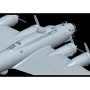 Hong Kong Models 01F001 1/48 B-17G Flying Fortress Early Version