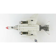 Hobby Master 19021 1/72 McDonell Douglas F-4B Phantom II 200 VF-111 Sundowners USS Coral Sea 1970s Diecast Aircraft