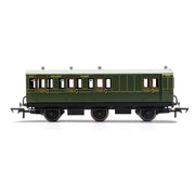 Hornby R40087 SR 6 Wheel Coach Brake 3rd Class 3750 - Era 3