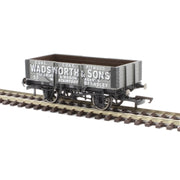 Hornby R60024 OO 5 Plank Wagon Wadsworth and Sons
