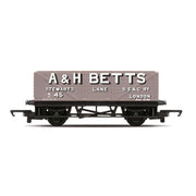 Hornby R60049 OO PO A&H Betts Plank Wagon