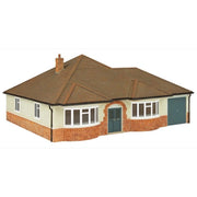 Hornby R7290 OO Bungalow Avalon Resin Building