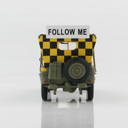 Hobby Master HG1612 1/48 US Willys Jeep Follow Me*