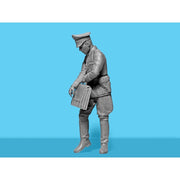 ICM 24024 1/24 Type G4 with MG 34 and German Staff Personnel