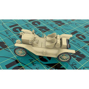 ICM 24026 1/24 Model T 1911 Speedster with American Sports Car Drivers