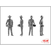 ICM 32062 1/32 Bell AH-1G Cobra With Pilots