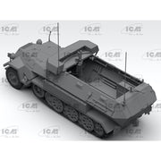 ICM 35105 1/35 Beobachtungspanzerwagen Sd.Kfz.251/18 Ausf.A WWII German Observation Vehicle with Crew