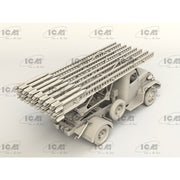 ICM 35596 1/35 BM-13-16 on G7107 Chassis with Soviet Crew