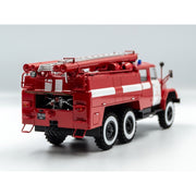 "ICM 35902 1/35 Chernobyl No.2 Fire Fighters (AC-40-137A firetruck, 4 figures, diorama base with background)"