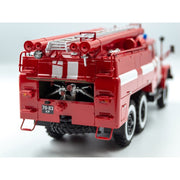 ICM 35902 1/35 Chernobyl No.2 Fire Fighters (AC-40-137A firetruck, 4 figures, diorama base with background)