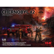 ICM 35902 1/35 Chernobyl No.2 Fire Fighters (AC-40-137A firetruck, 4 figures, diorama base with background)