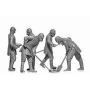 ICM 35903 1/35 Chernobyl No.3 Rubble Cleaners