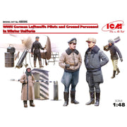 ICM 48086 1/48 German Luftwaffe Pilots and Group Personnel in Winter Uni WWII