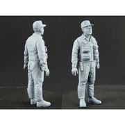 ICM 48280 1/48 B-26K with USAF Pilots and Ground Personnel