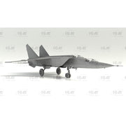 ICM 72176 1/72 Mikoyan MiG-25RU Soviet Training Aircraft