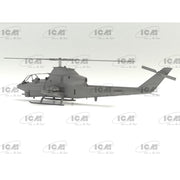 ICM 32060 1/32 Bell AH-1G Cobra Early