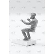 ICM 35901 1/35 Chernobyl 1 Radiation Monitoring Station ZiL-131KShM Truck and 5 Figures