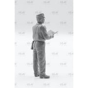 ICM 35901 1/35 Chernobyl 1 Radiation Monitoring Station ZiL-131KShM Truck and 5 Figures