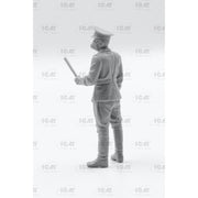 ICM 35901 1/35 Chernobyl 1 Radiation Monitoring Station ZiL-131KShM Truck and 5 Figures