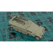 ICM 35104 1/35 Sd.Kfz.251/6 Ausf.A with Crew