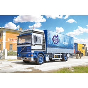 Italeri 3945 1/24 Volvo F16 Globetrotter Canvas with Elevator 8001283039451