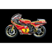 Italeri 4644 1/9 Suzuki RG 500 XR27 (Team Heron Barry Sheene 1978)