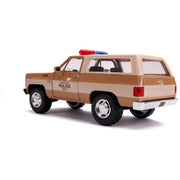 Jada 31111 1/24 Stranger Things Badge with 1980 Chevy Blazer Diecast Car