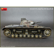 MiniArt 35221 1/35 Pz.Kpfw.3 Ausf.B with Crew