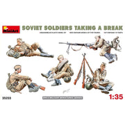 Miniart 35233 1/35 Soviet Soldiers Taking a Break